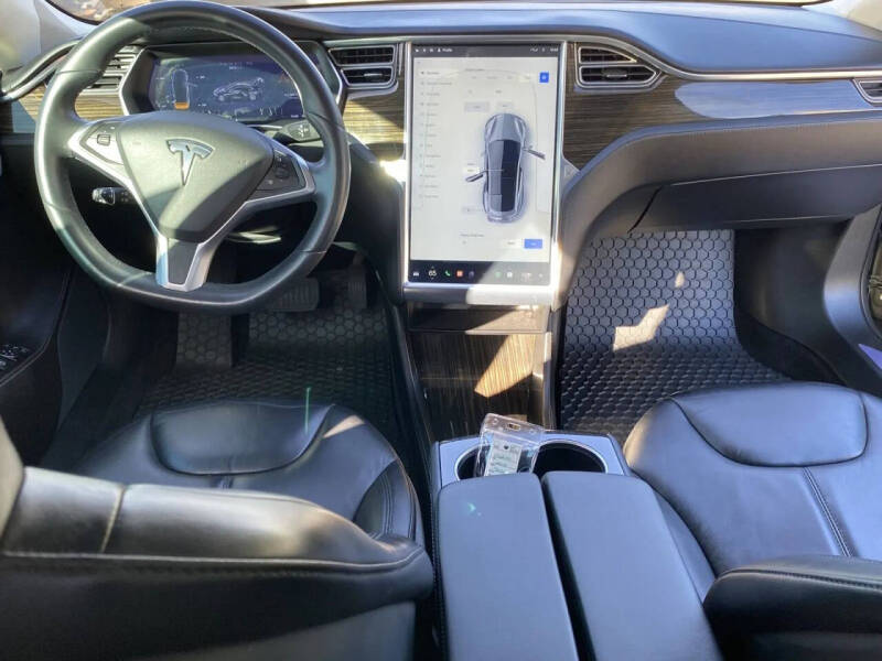 2015 Tesla Model S