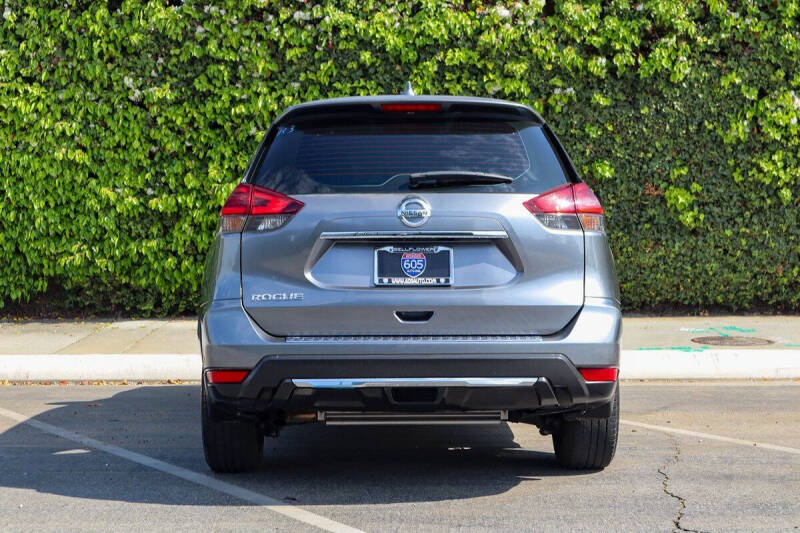 2018 Nissan Rogue S