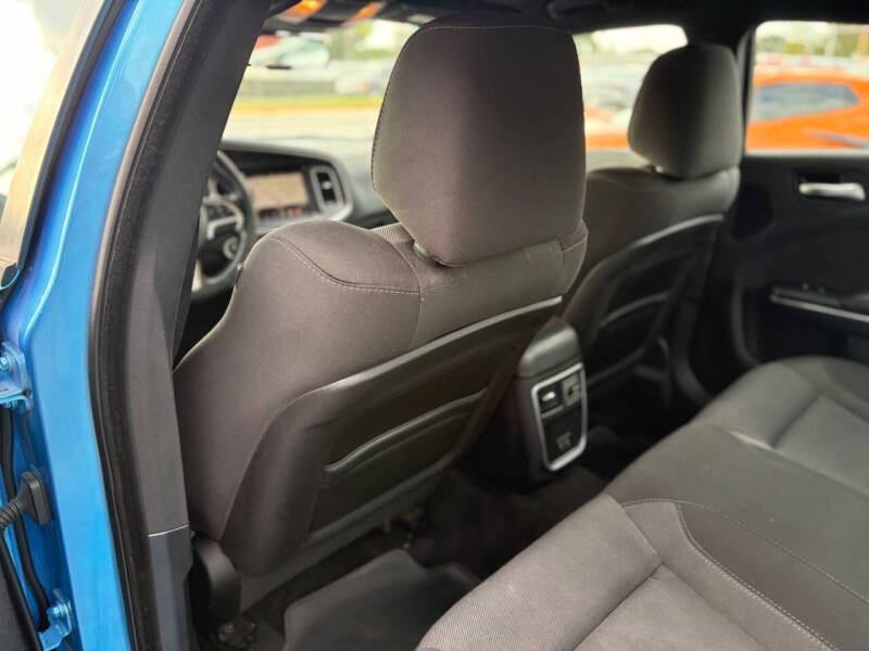 2015 Dodge Charger SXT