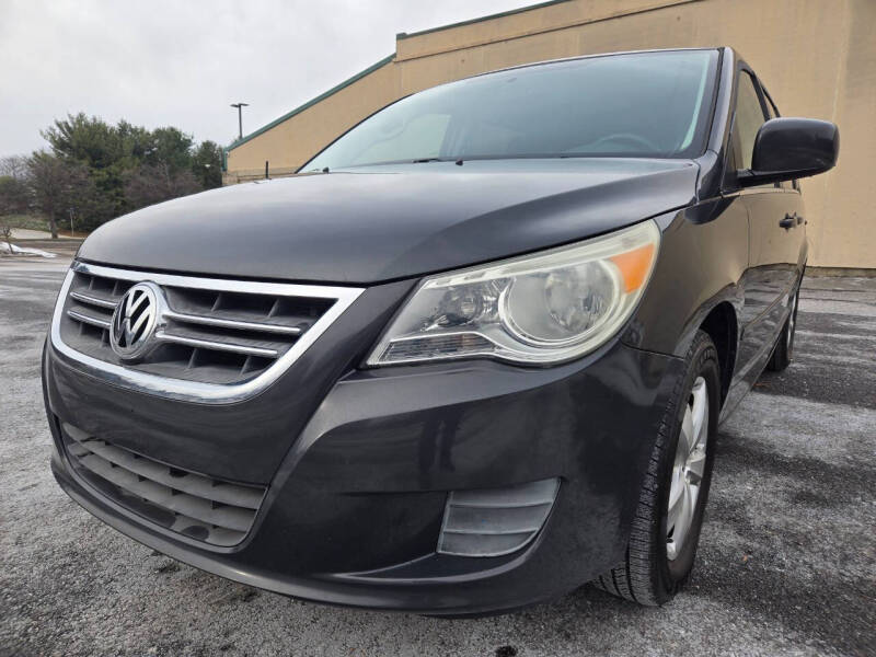 2011 Volkswagen Routan SEL