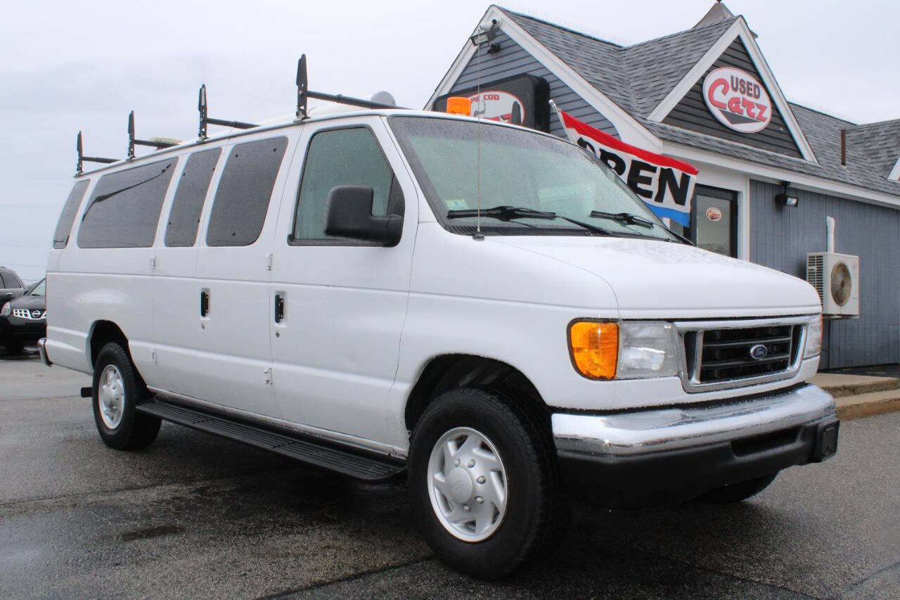 White 2003 Ford E-Series E-350 SD XL E-350 SD XL 3dr Extended Passenger Van 1