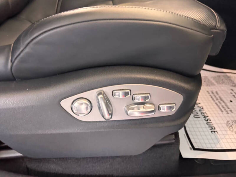 2016 Porsche Cayenne GTS