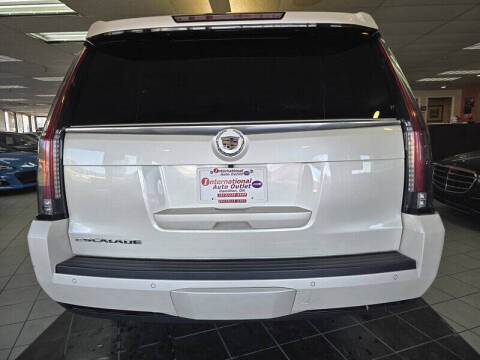 2015 Cadillac Escalade ESV Luxury