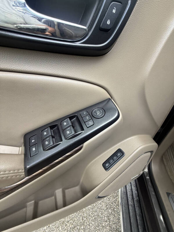 2017 GMC Yukon XL SLT