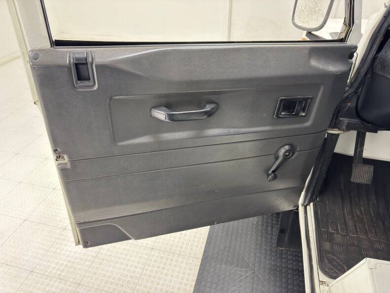 1991 Land Rover Defender