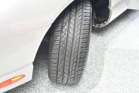2004 Ford Thunderbird Deluxe