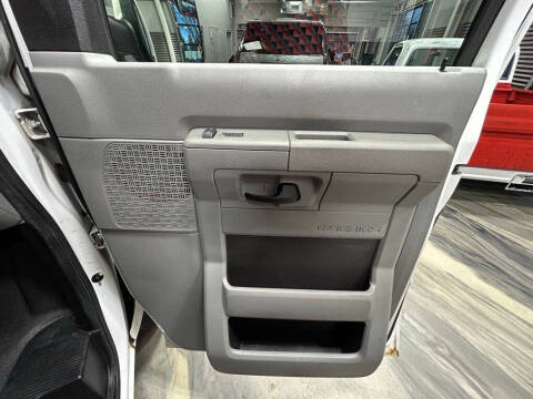 2011 Ford E-Series E-350 SD