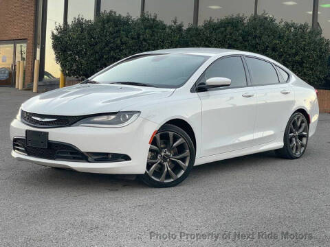 2016 Chrysler 200 S