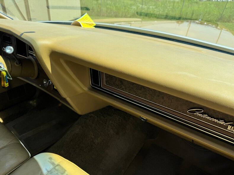 1976 Lincoln Continental