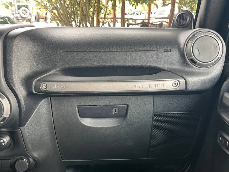 2012 Jeep Wrangler Unlimited Sport