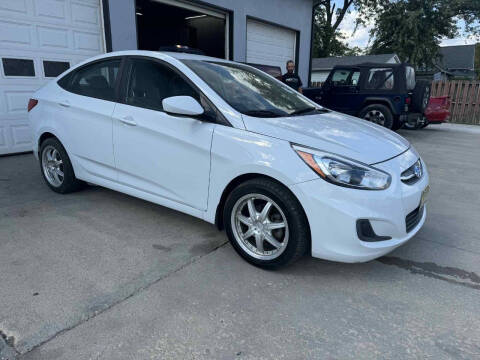 2017 Hyundai Accent Value Edition