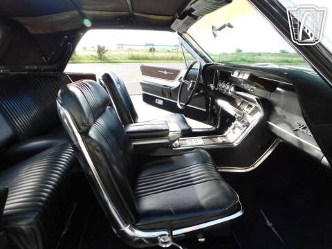 1965 Ford Thunderbird