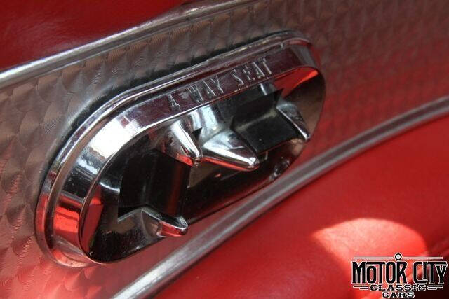 1957 Ford Thunderbird