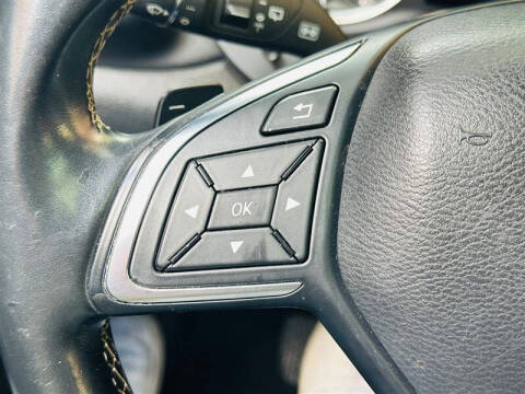 2017 Infiniti QX30 Premium