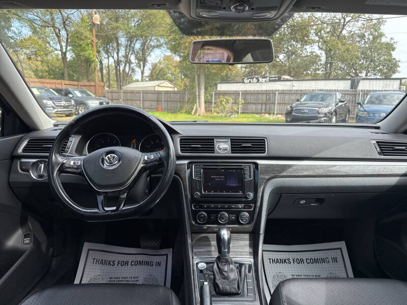 2017 Volkswagen Passat 1.8T SE