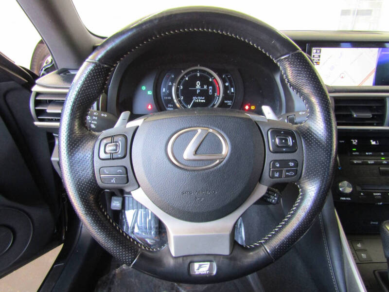 2017 Lexus IS 200t