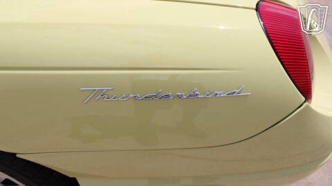 2005 Ford Thunderbird