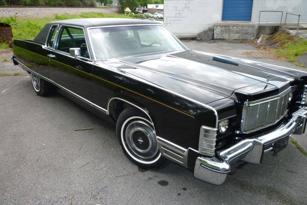 1975 Lincoln Continental 