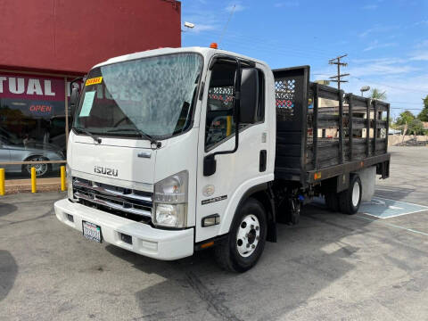 2011 Isuzu NPR-HD for sale at Sanmiguel Motors in South Gate CA