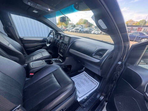 2017 Dodge Grand Caravan GT