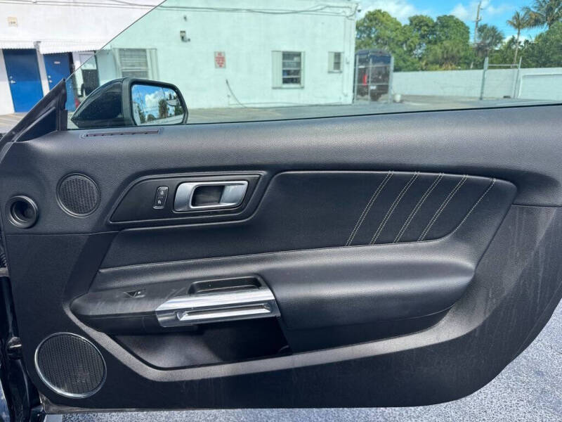 2020 Ford Mustang EcoBoost Premium