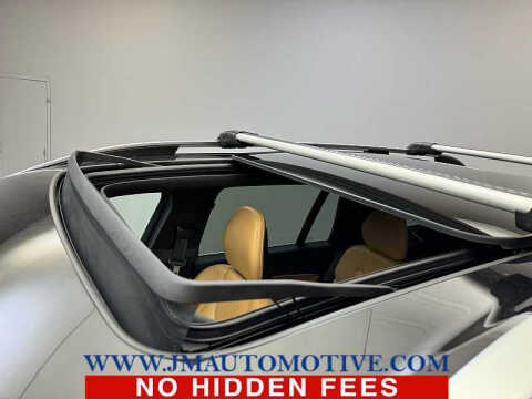 2017 Volvo XC90 T6 Momentum