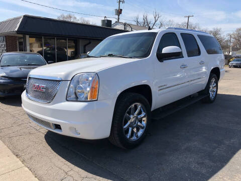 2013 GMC Yukon XL for sale at Premier Motor Car Company LLC in Newark OH