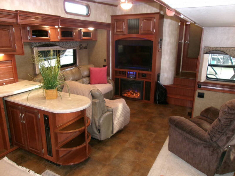 2015 Winnebago Latitude 36rk
