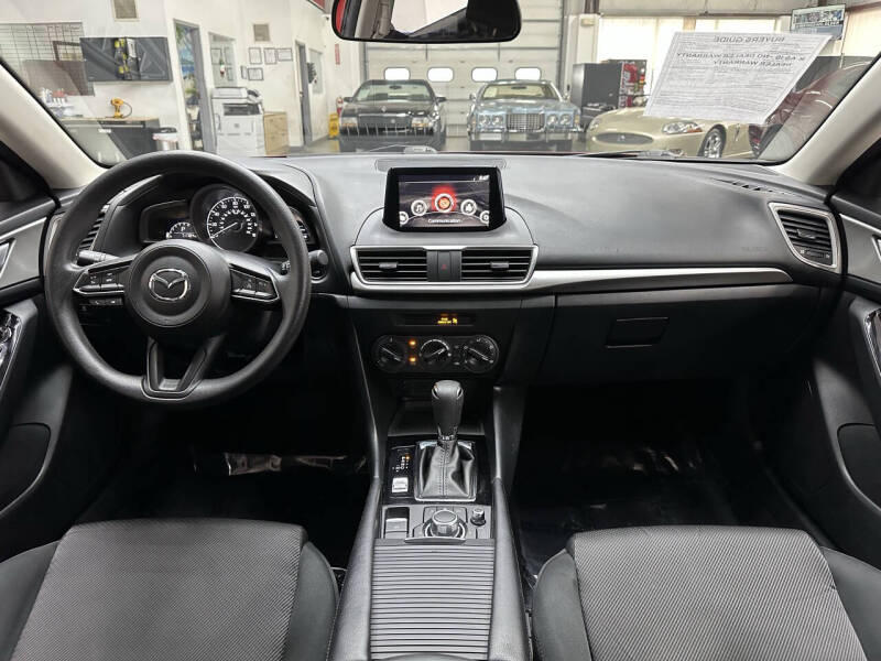 2017 Mazda MAZDA3 Sport