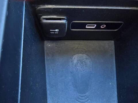 2017 Alfa Romeo Giulia Ti