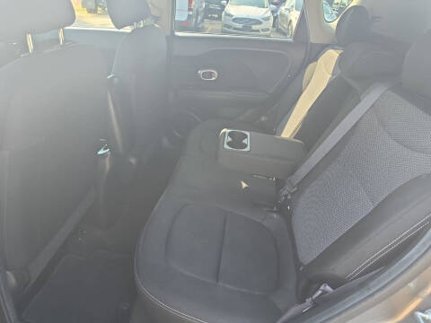 2018 Kia Soul +