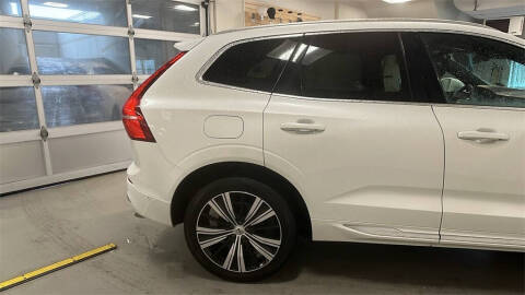2023 Volvo XC60 B5 Plus Bright Theme