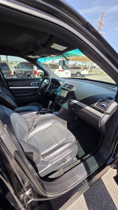 2017 Ford Explorer XLT - Photo 21