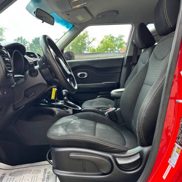 2015 Kia Soul +