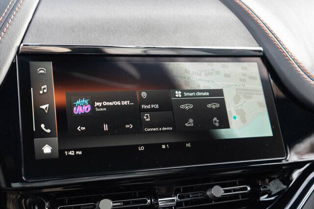 2026 Aston Martin DBX 707