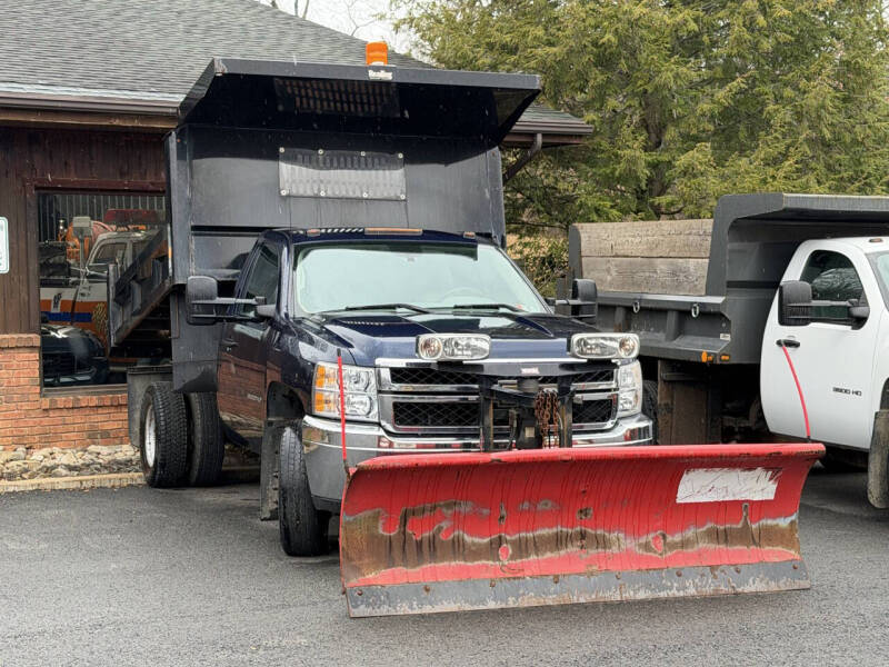 2011 Chevrolet Silverado 3500 Chassis Cab Work Truck's photo