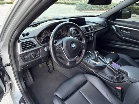 2018 BMW 3 Series 330i