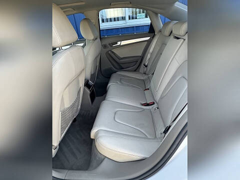 2009 Audi A4 2.0T quattro Premium