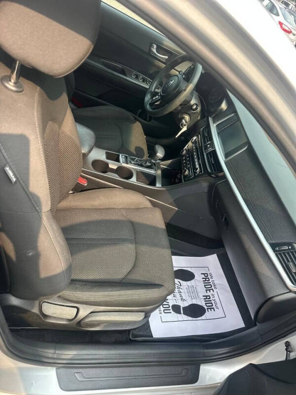 2019 Kia Optima LX