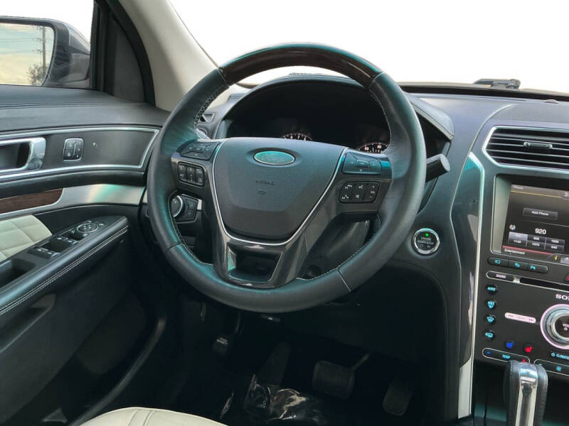 2016 Ford Explorer Platinum