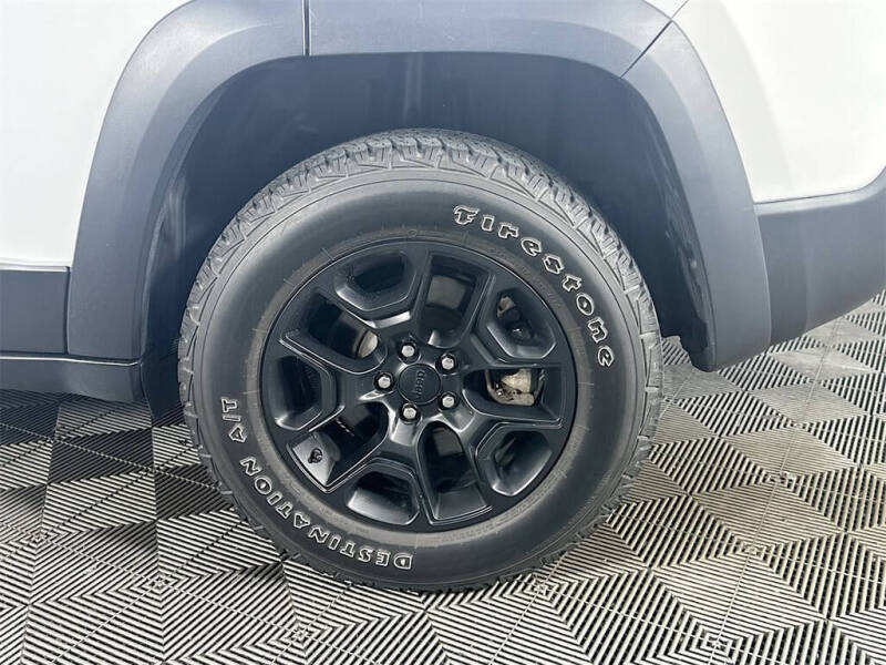 2022 Jeep Cherokee X