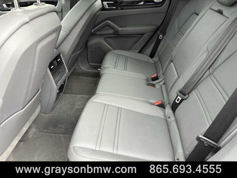 2022 Porsche Cayenne