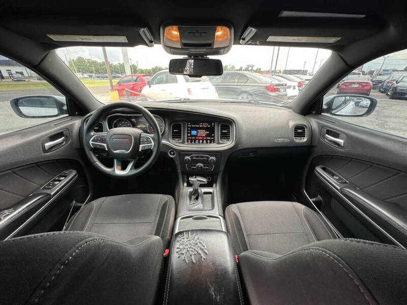2016 Dodge Charger SXT