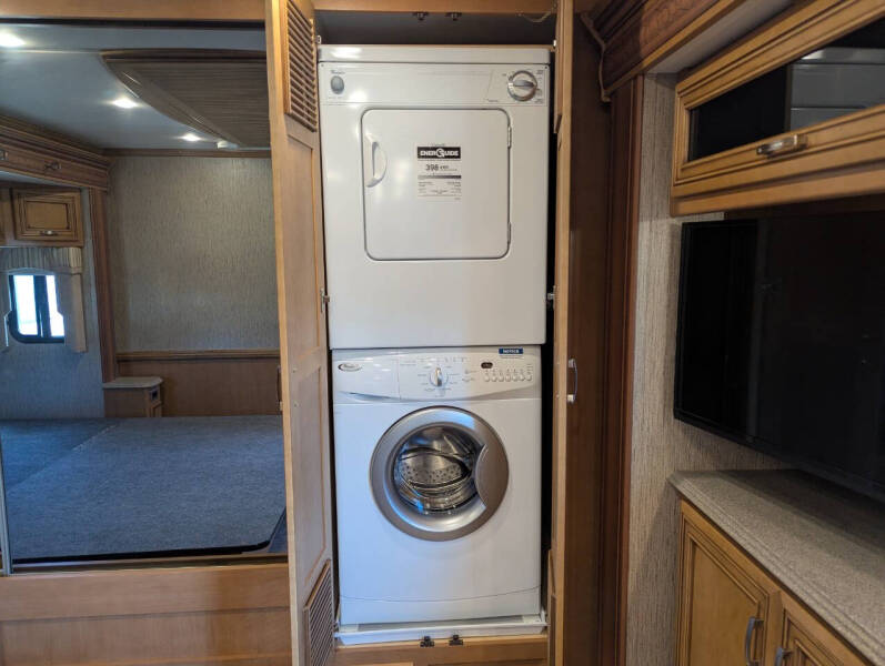 2016 Newmar Ventana LE 3725