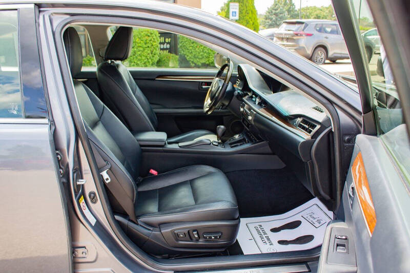 2015 Lexus ES 350 Crafted Line