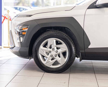 2025 Hyundai Kona SE