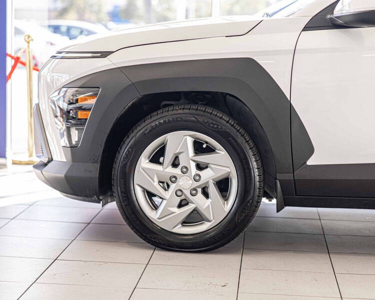 2025 Hyundai Kona SE