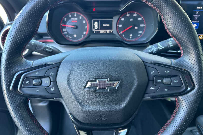 2024 Chevrolet Trax RS