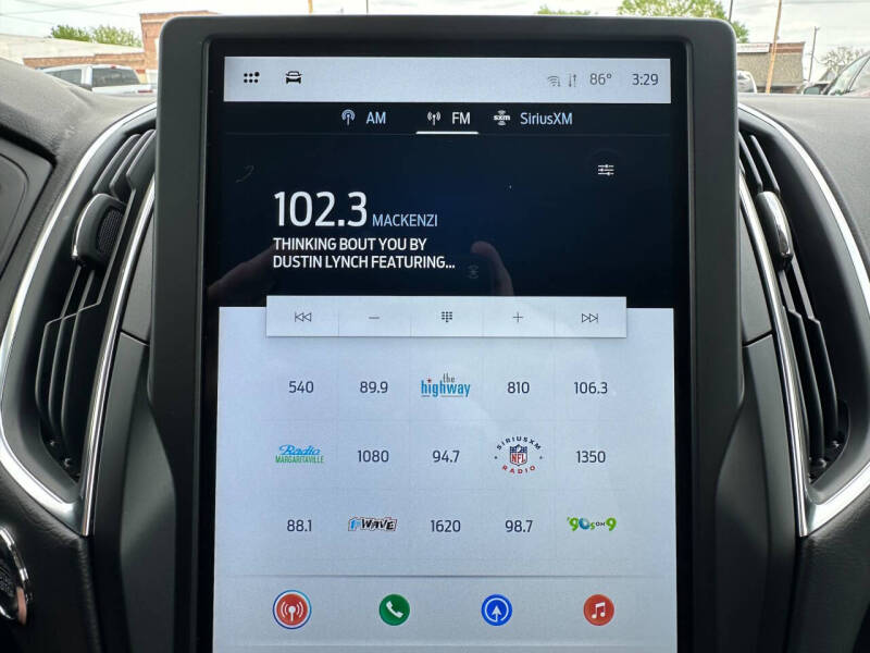 2024 Ford Edge Titanium