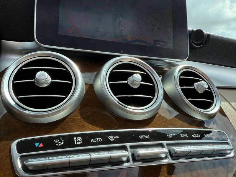 2016 Mercedes-Benz C-Class